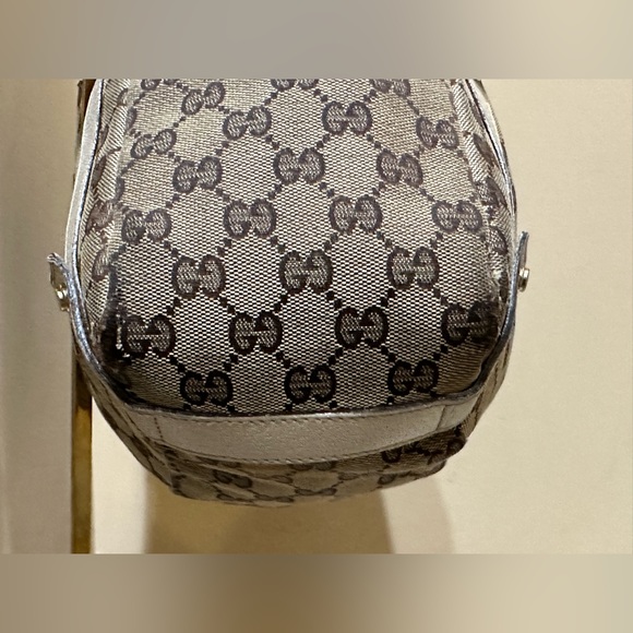 Authentic Gucci Abbey GG Brown Canvas White Leather Handbag - Picture 15 of 15